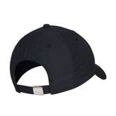 Nike pet metal swoosh zwart